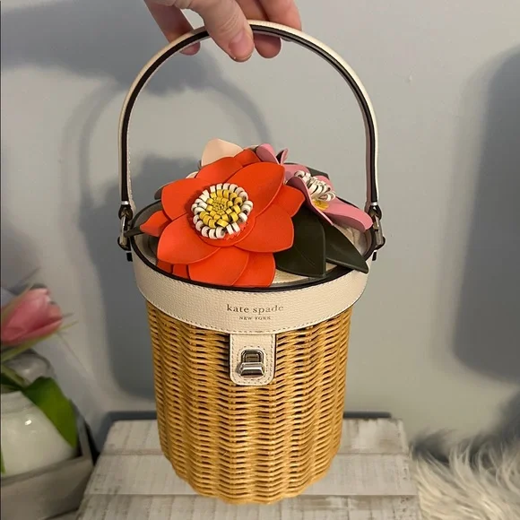 Kate spade wicker flower bouquet bag - Picture 9 of 13